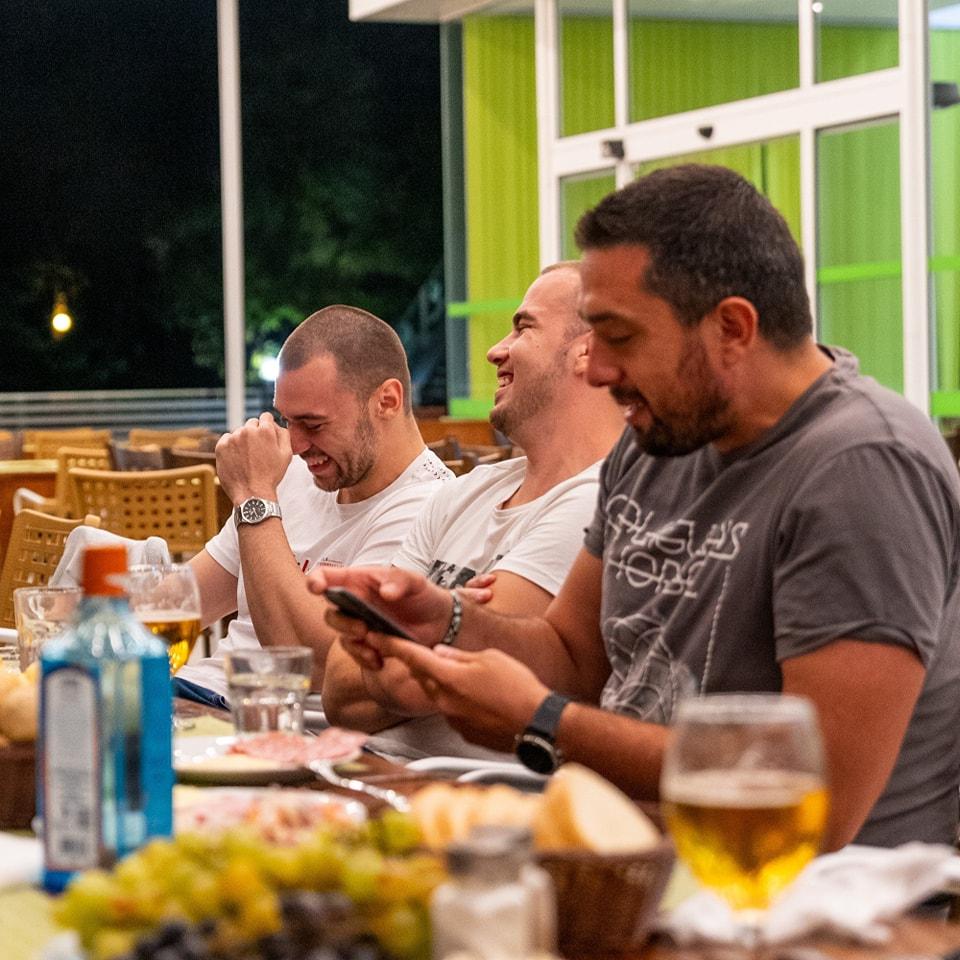 Seaside, beers, and snacks - perfect 2023 dinner fun!